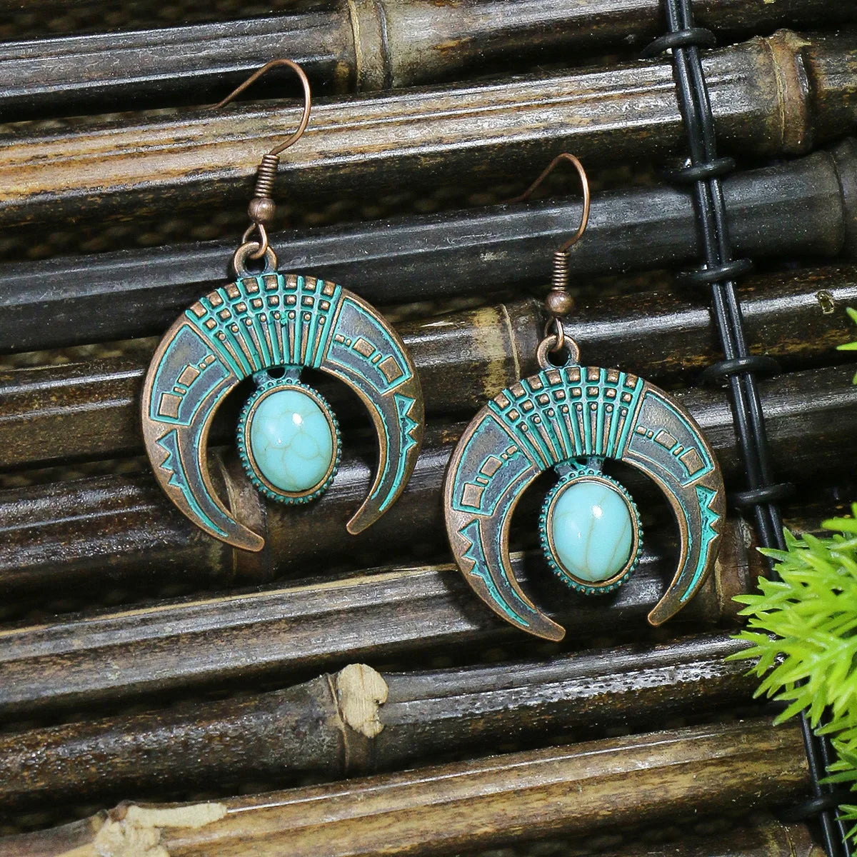 Indian Jewelry Ethnic Moon Dangle Earrings Red/Blue Turquoises Antique Metal Pendant Earrings Female Retro jhumka