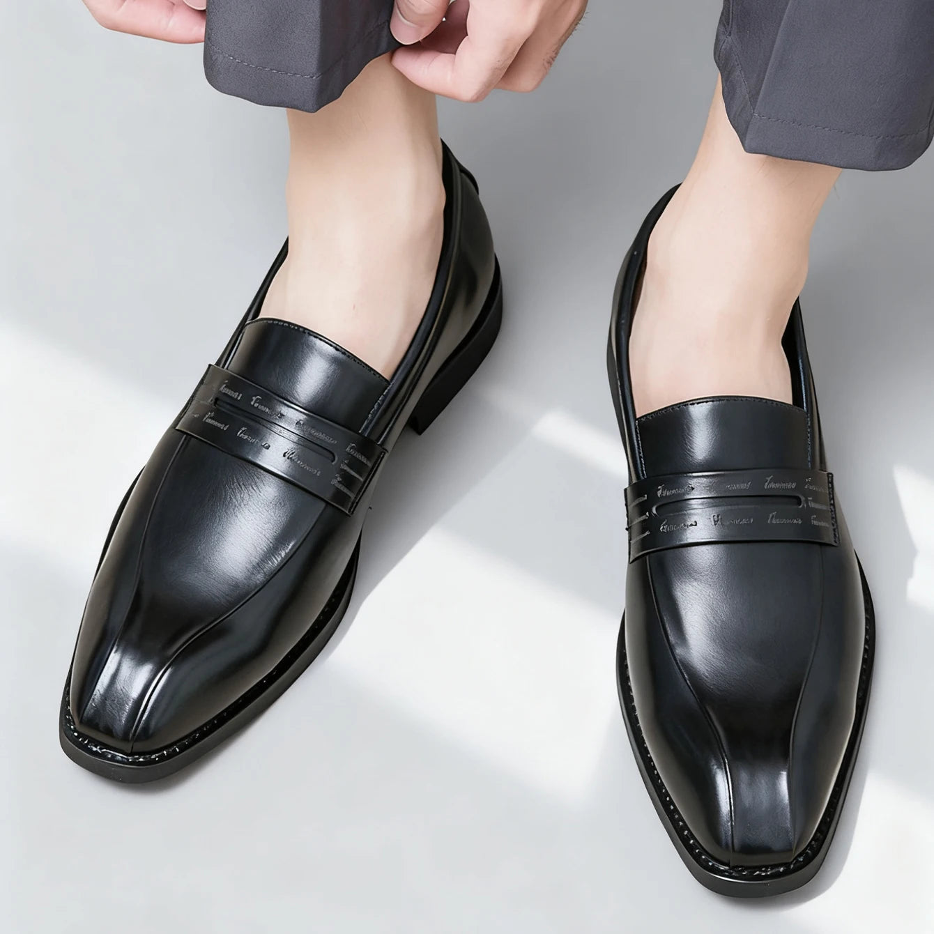 Men's Formal Leather Shoes British Style Oxford Slip On Loafers Breathable Non-Slip Business Dress Wedding Office Daily Commute