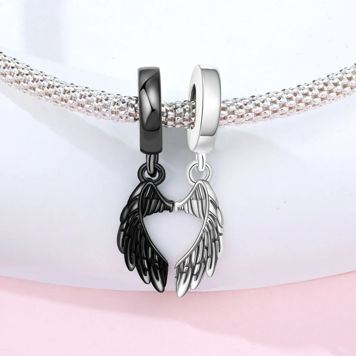925 Sterling Silver Two-tone Symmetrical Angel Wing Pendant Necklace for Women Lucky Symbol Original Jewelry Party Couple Gift