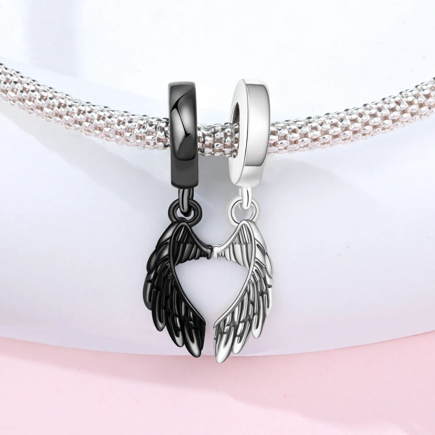 925 Sterling Silver Two-tone Symmetrical Angel Wing Pendant Necklace for Women Lucky Symbol Original Jewelry Party Couple Gift
