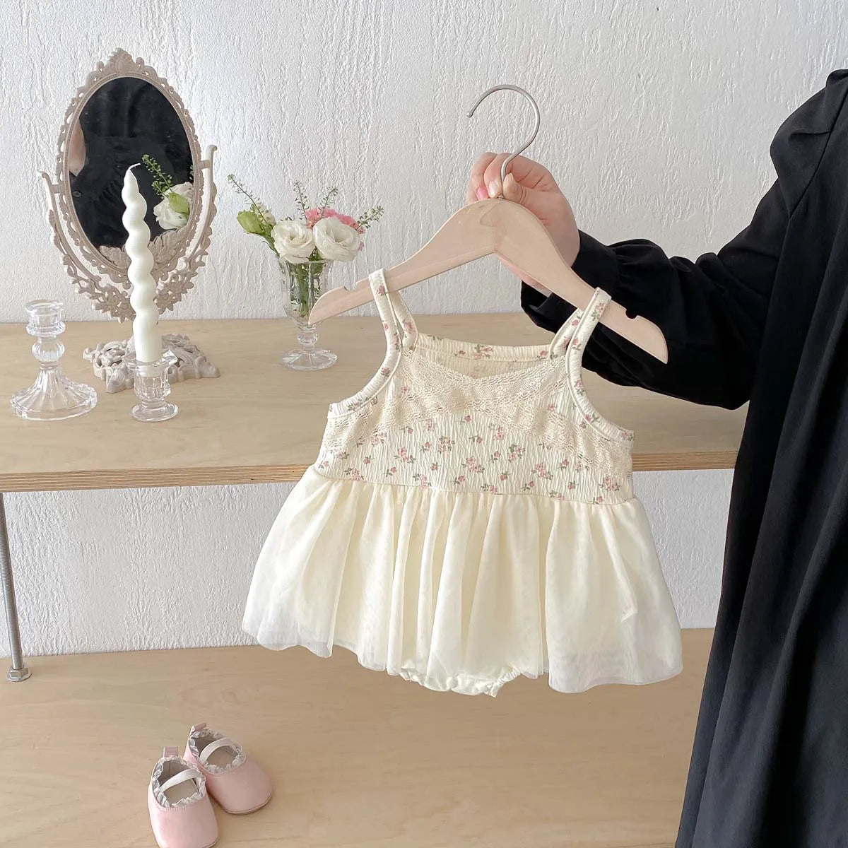 Korean-style baby girl summer floral sling mesh dress, baby girl sweet and cute sling dress, very suitable for daily and outdoor
