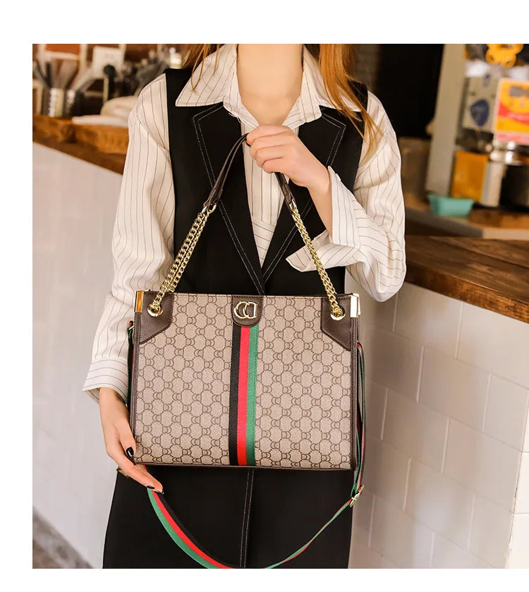 Fashionable Diaper Bag Trendy Crossbody Handbag For Business Women Elegant Leather Classic Designer Paris Style Large Capacity