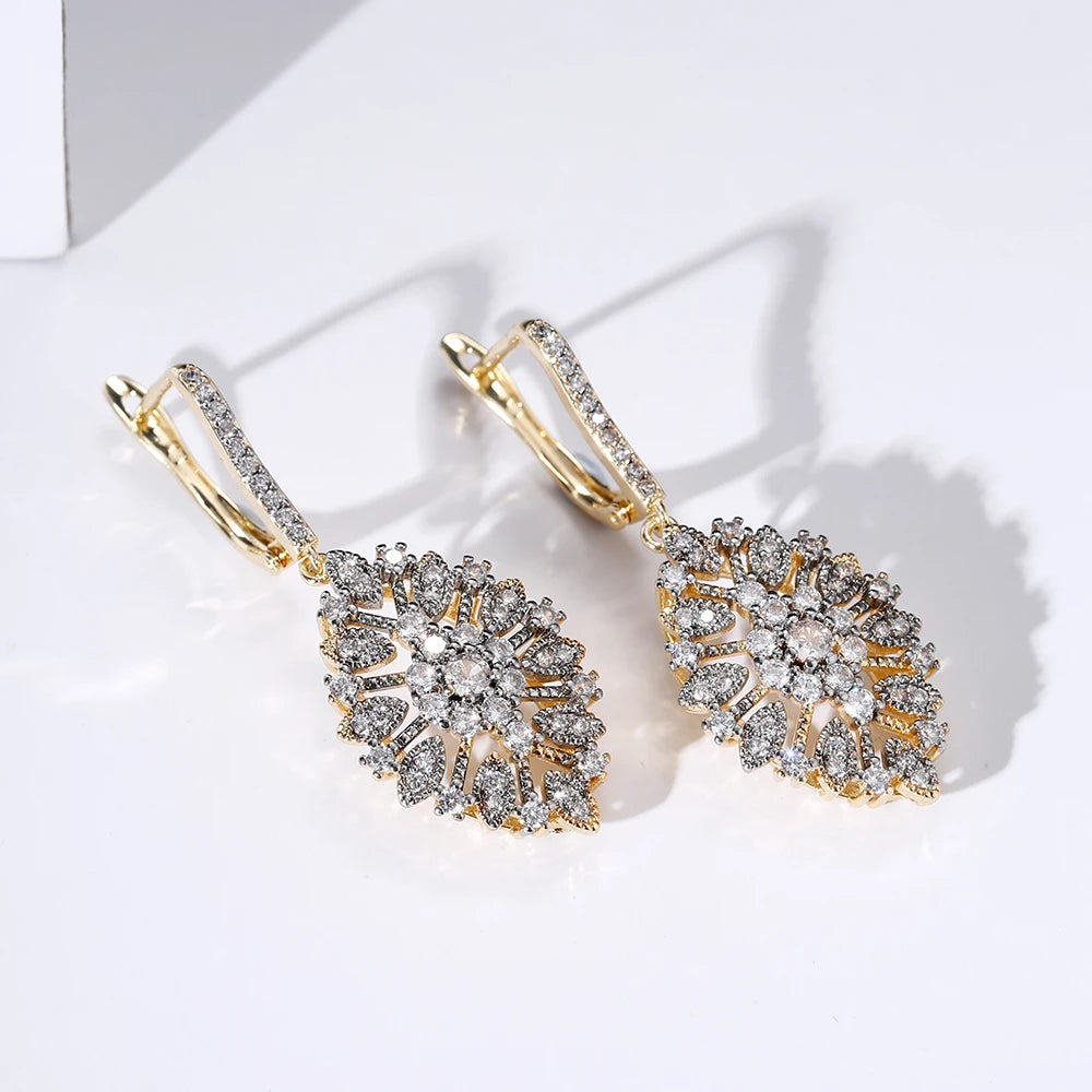 Flower hollow design inlaid with zircon two-tone hoop earrings and ring set fashion jewelry wedding party holiday accessories