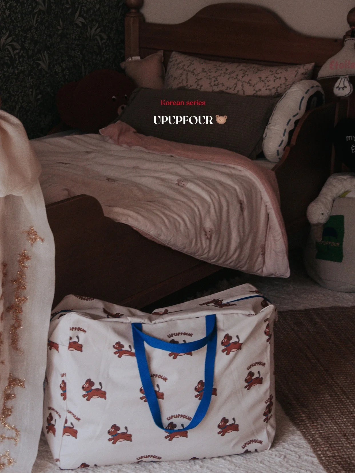 Large Capacity Quilt Storage Bag Baby Items Waterproof Mommy Travel Bag Family Clothing Diapers Organizer Cute Kids Storage Bag