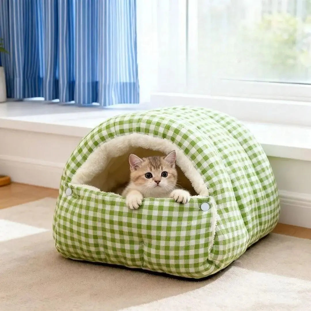 Checkered Cat House Winter Warm Enclosed Pet Bed for Cats and Small Dogs