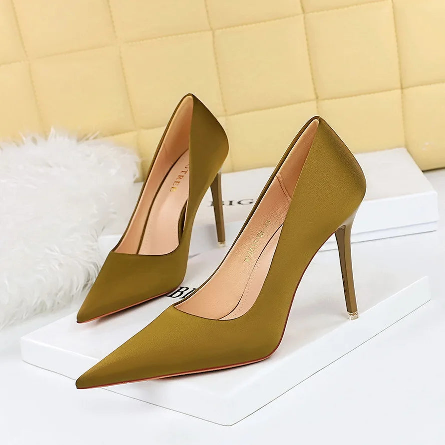 Large Size 43 Pointed Shoes Woman Pumps Professional OL High Heels Office Shoes Silks Satins Women Heels Stilettos Ladies Shoes