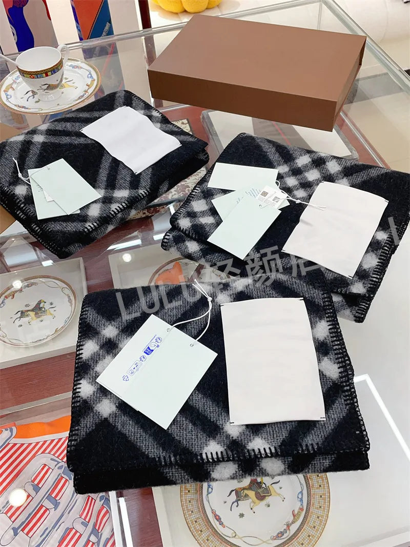 Scarf Shawl Double-Faced Plaid Wool Scarf Neck Warmer Soft Comfortable Fashion Long Scarf for Men and Women