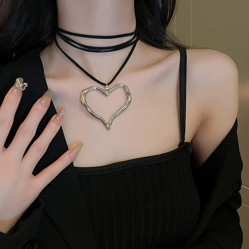 Metal Irregular Heart Jewelry Sets for Women Exaggerated Necklace Earrings Two-piece Set of Light Luxury High-grade Accessories