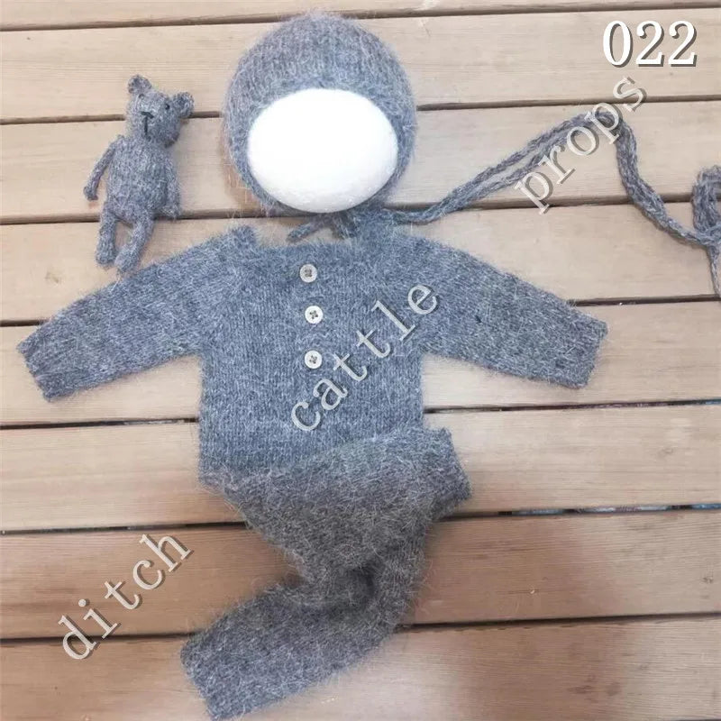 Newborn Photography props Pants Climbing Clothes BearTotal of Three Sets Handmade Knitted Mink