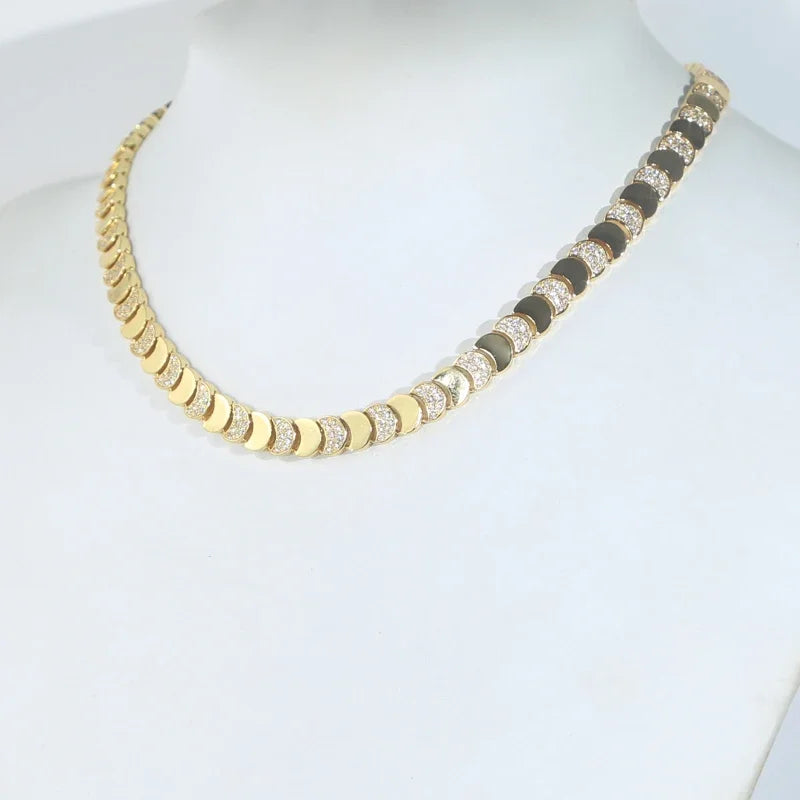 Geometric Moon Shaped Charm Tennis Chains Necklace for Women Pave CUBIC Zirconia Platinum Plated Color Fashion Jewelry 2025