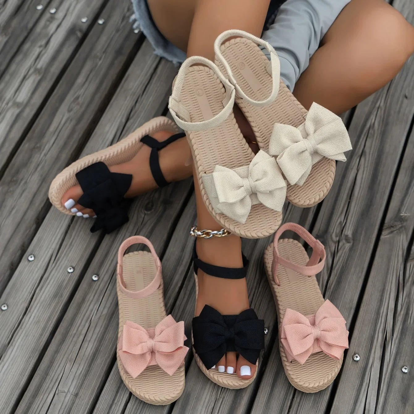 Women Sandals 2025 New Fashion Bow Tie Flat Home Shoes for Women Soft Outdoor Lightweight Beach Sandals Women Sandalias De Mujer
