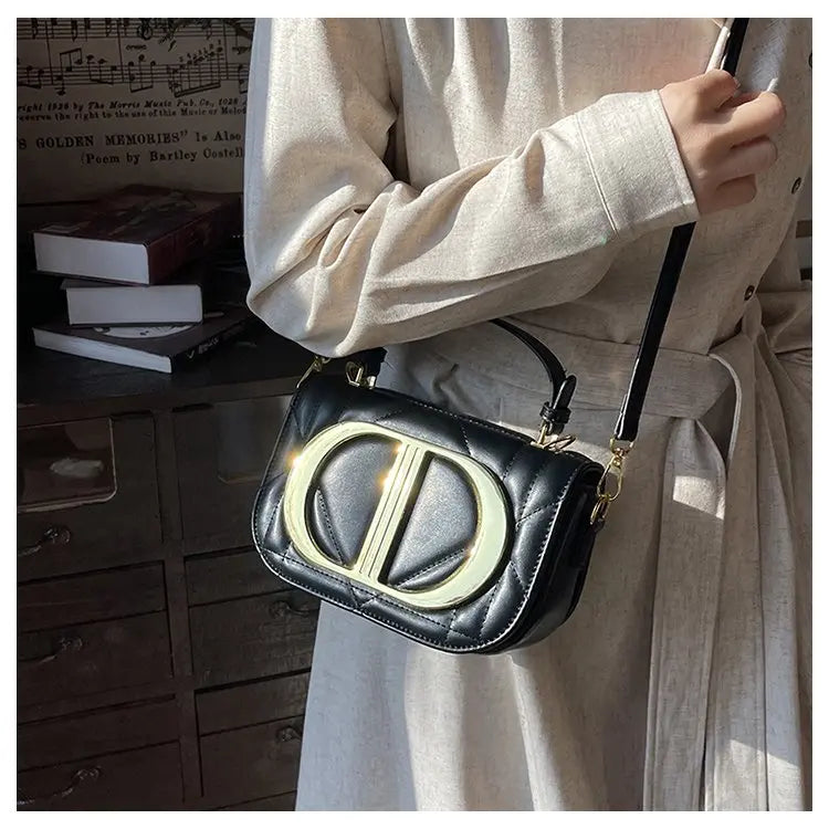Luxury Chic Designer Diaper Bag For Women Large Capacity Tote Elegant Leather Crossbody Handbag For Fashionable And Practical