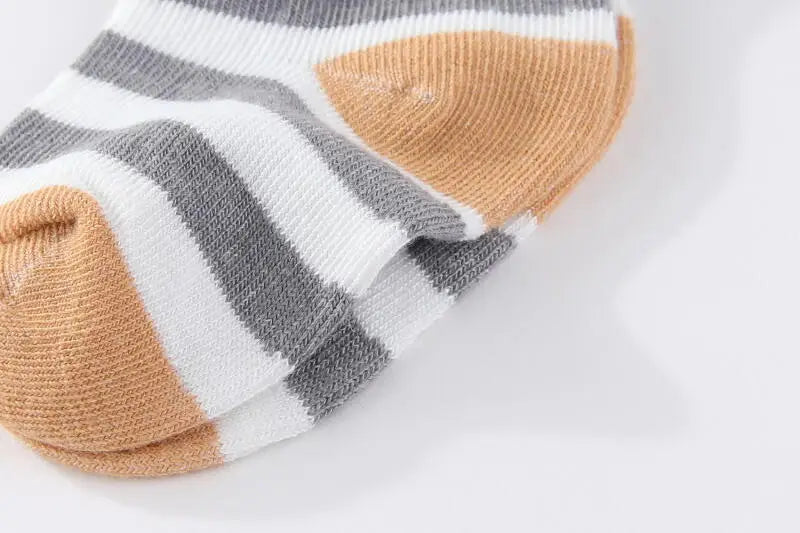 Kiddiezoom 5 Pairs Fashion Newborn Baby Boy Girl mid-calf Socks Cotton Soft Breathable Infant Accessories Four Seasons 0-12M