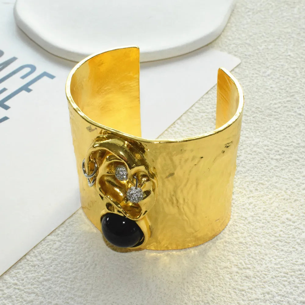 1PC Exaggerated Metal Alloy Ear Facial Cuff Bracelet for Women Fashion Jewelry Hand Open Bangle Accessory