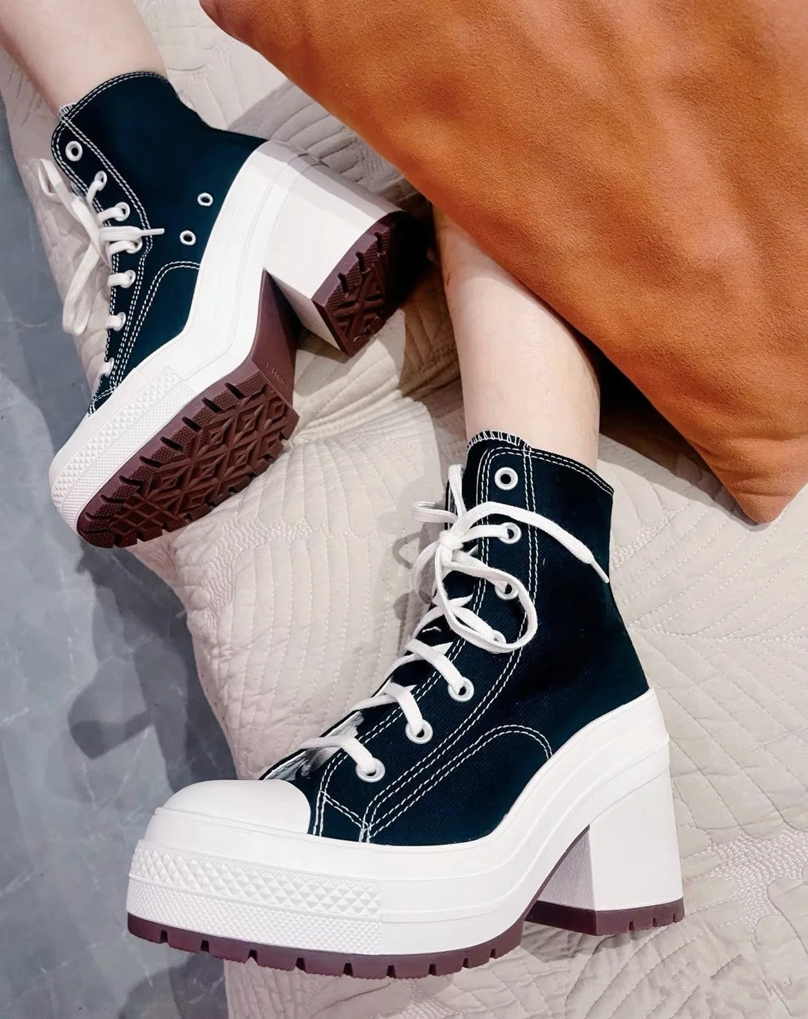 Women Platform Sneakers Designer Women Boots Fashion Outdoor Vulcanize Shoes Women High Top Canvas High Heels Plus Size 36-42