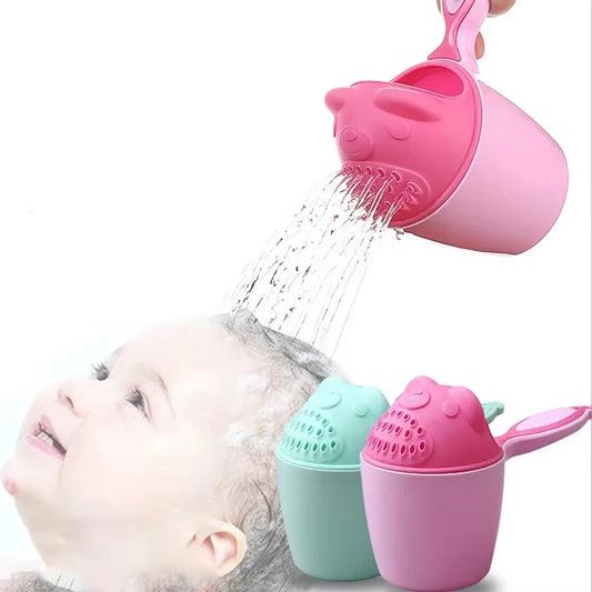1PC Baby Shampoo Cup Baby Bath Bucket Kids Bath Spoon Child Hair Wash Cup Baby Bath Kit Cute Cartoon Baby Bath Play Funny Bucket