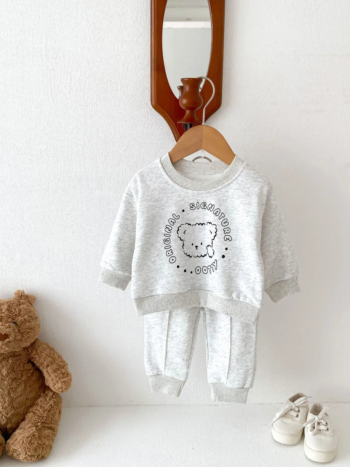 Spring New Baby Clothing Set, Korean Style Cute Bear Two-Piece Outfit for Kids, Long Sleeve Top & Pants Set