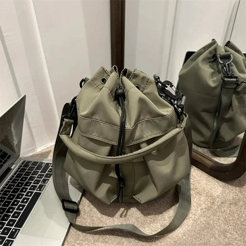 Fashionable Crossbody Bags for Women Shoulder Bag Large Capacity Oxford Women Bucket Bag Purse and Handbags