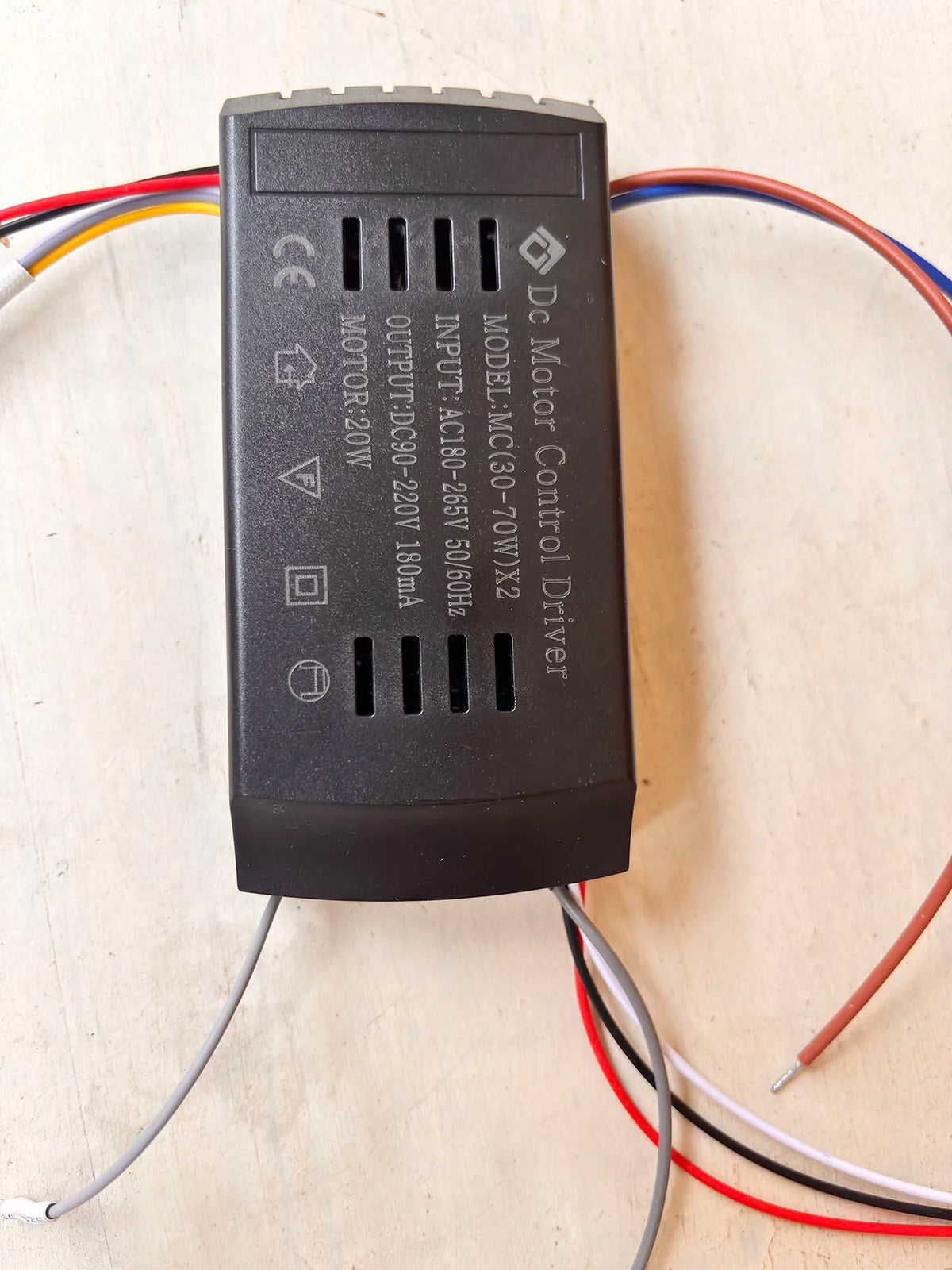 Driver Fit for Fan Kit Replacement Remote Control DC 6 Speeds Ceiling Fan Light Input 90-220V Transformer