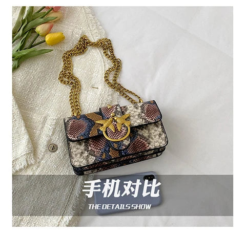 Light Luxury Elegant Retro Niche Heavy Work Design Crossbody Bag Stylish High End Purse for Women