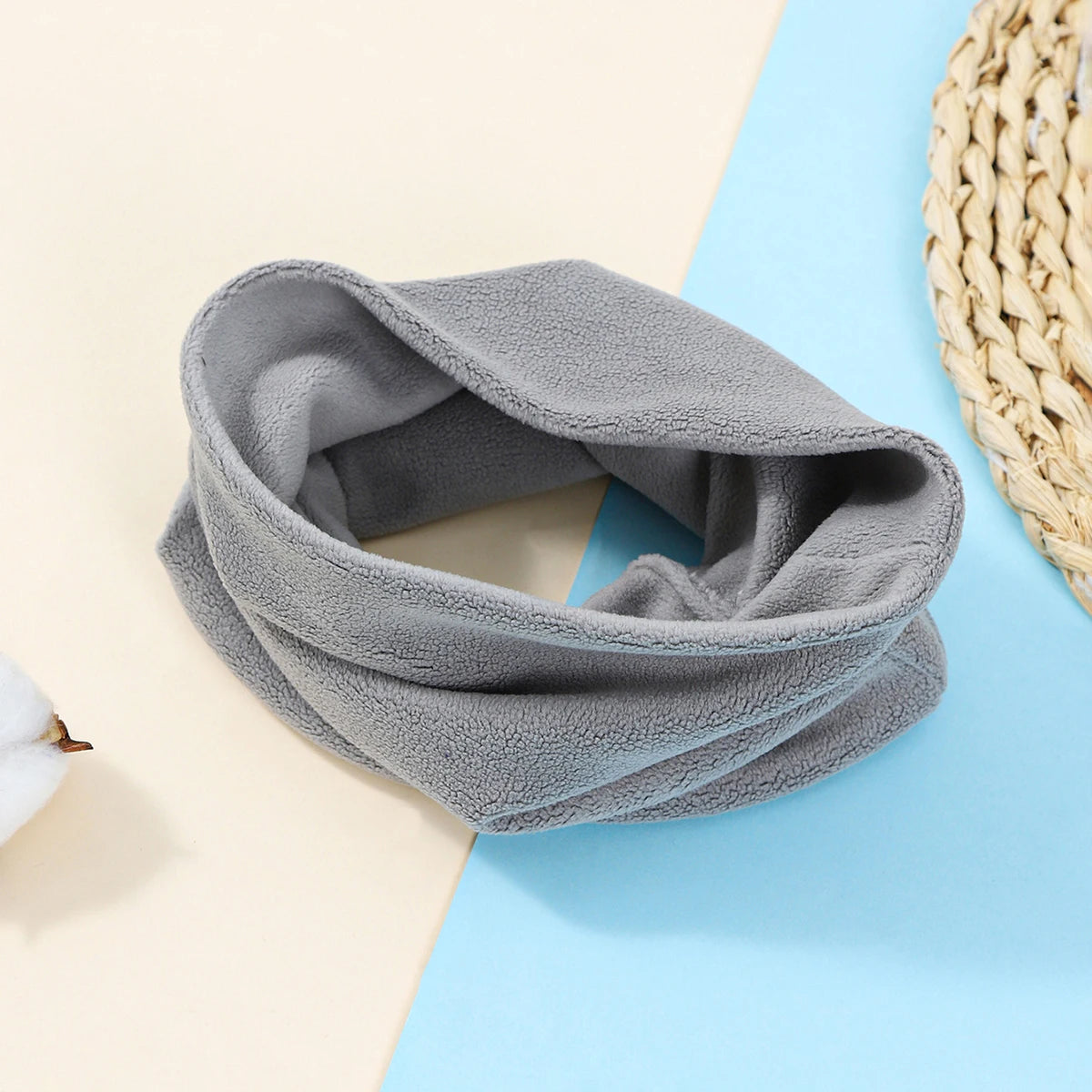 Autumn and Winter Children's Scarf Baby Bib Baby Warm Bib Solid Color Knit Bib for Boys and Girls Baby Shawls