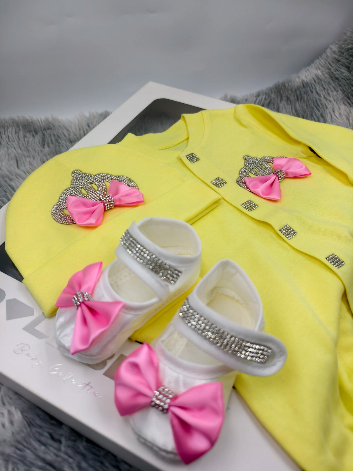 Adorable Newborn Baby Girl Princess Yellow Crown Bow Footed Romper 3Pcs Set Baby Shower Birthday Photo Outfit Gift Box