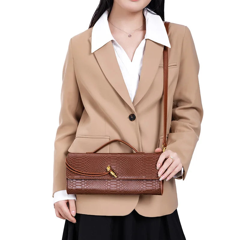 Diaper Bag Fashionable Trendy Stylish Leather Crossbody Handbag Women Elegant Classic Designer Paris Large Capacity