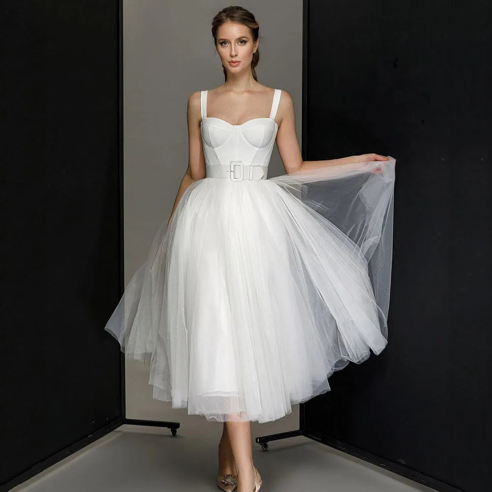 White Tulle Bridal Dress Short Sweetheart A Line Simple Wedding  2023 Tea Length Sleeveless Midi  Gown Custom Made