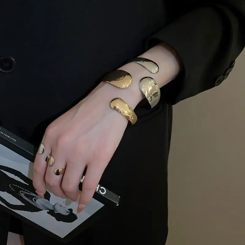 Minimalist Geometric Metal Bracelet and Ring Set Chic Fashion Jewelry for Party or Daily Wear