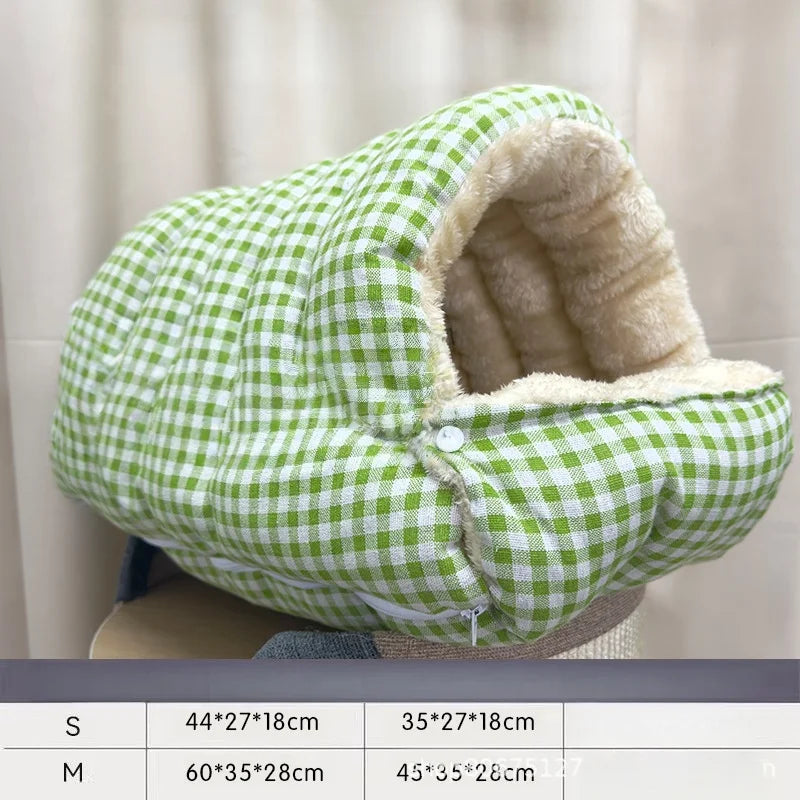 Checkered Cat House Winter Warm Enclosed Pet Bed for Cats and Small Dogs