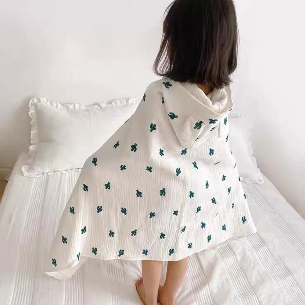 Warm Cartoon Printed Baby Gauze Bath Towel Four Layer Comfortable Hooded Bathrobe Soft Absorbent Infant Bathrobe Sleepwear
