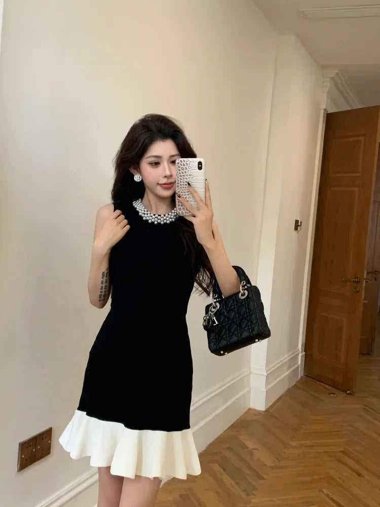 Elegant Pearl Detail Knitted Ice Silk Sleeveless A- Line Dress French Style Summer Dress for Women with Lace Hem Empire Waist