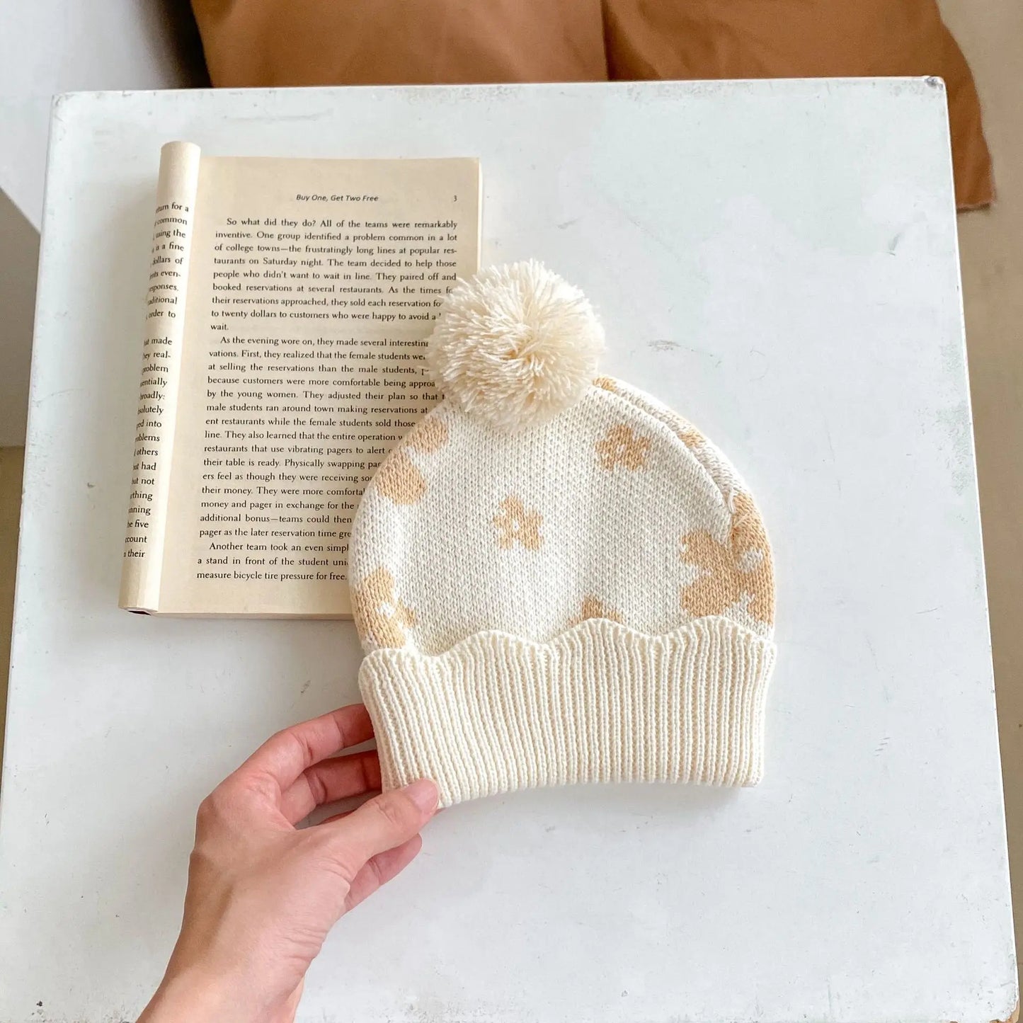 Baby Clothing 2025 Autumn Winter New Fashionable Casual Simple Sweet Floral Jacquard Coat Knitted Pants Hat Socks Kids Clothes