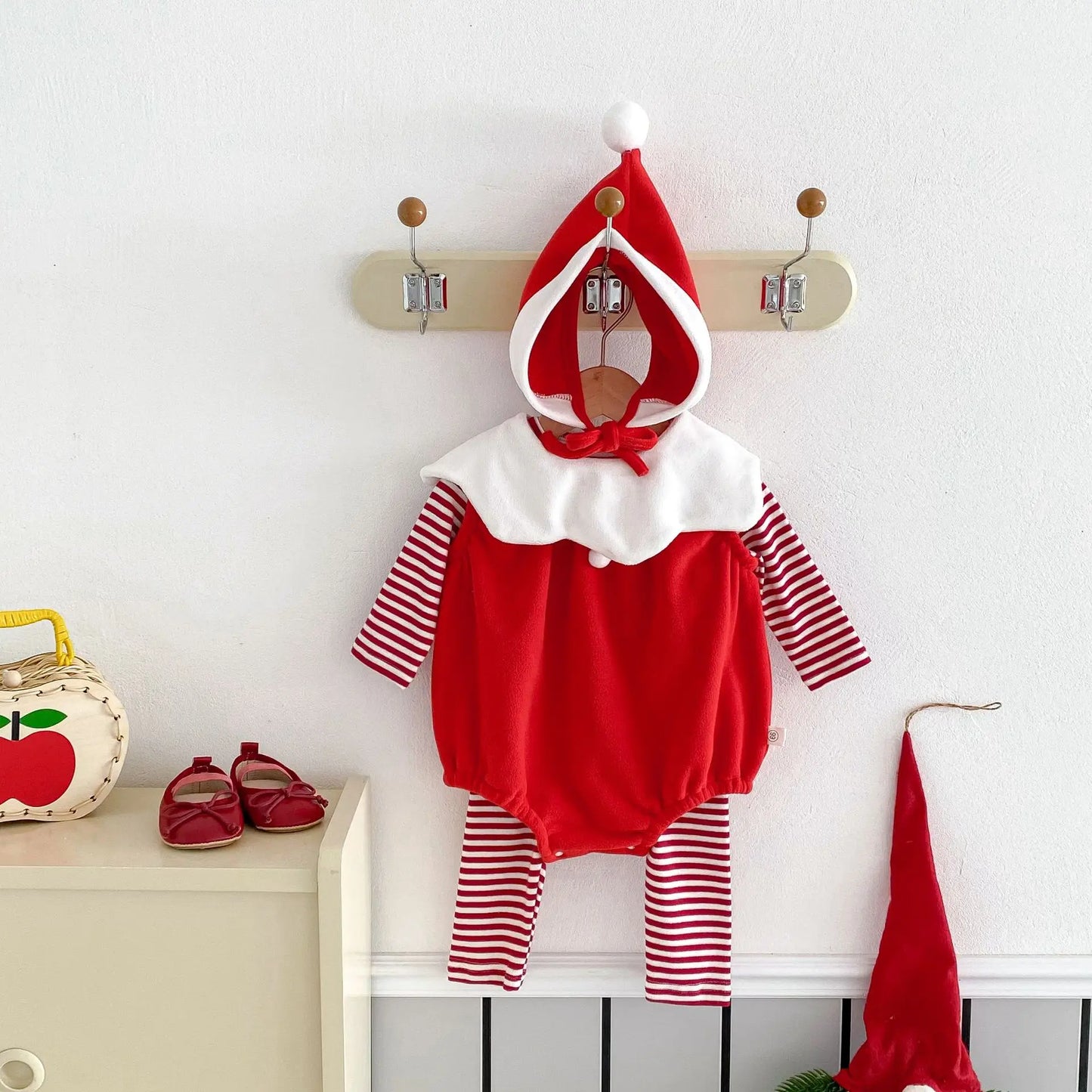 Baby Girl Boy Autumn Winter Christmas Cute Sleeveless Bodysuit Long Sleeve Striped Top Pants Infant Bibs Newborn Clothes B6091