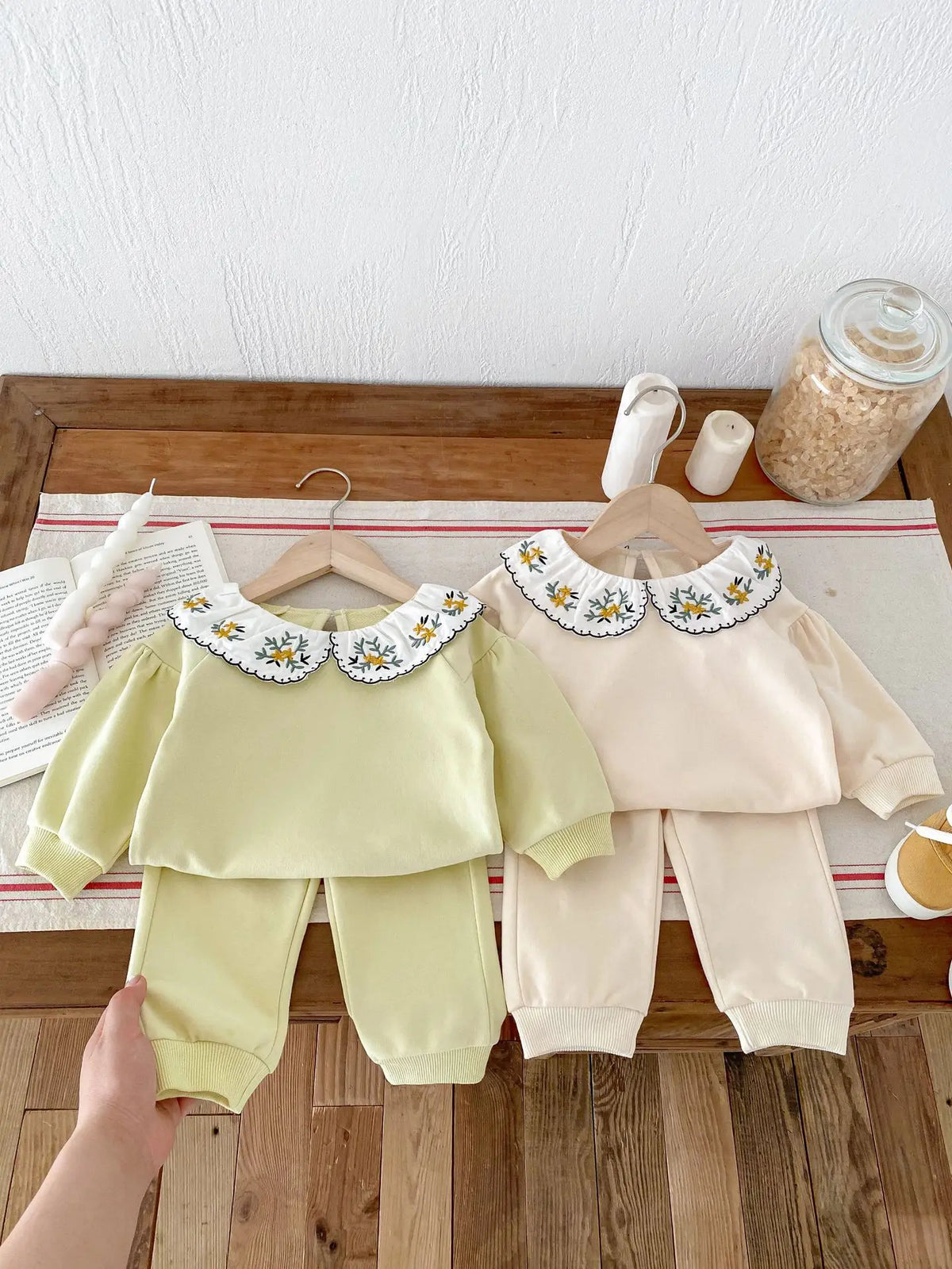 2025 Infant Toddler Fall Clothes Set: Girls' Stylish Two-Piece Pullover Sweatshirt and Pants Set for Baby Girls Outing