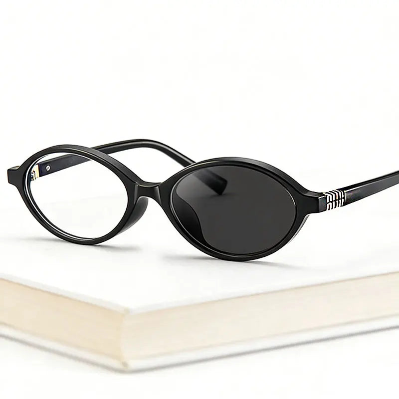 Smart Lenses Photochromic Myopia Glasses Women Oval Sunglasses Color Changing Near Sight Eyewear Optical Lenses With Recipe