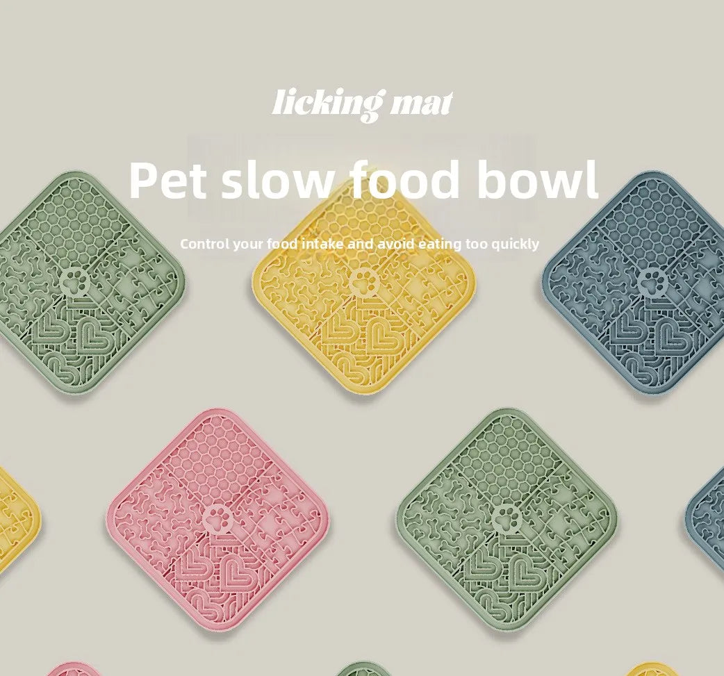 Silicone Pet Licking Mat for Dogs And Cats Slow Feeder Pad Anxiety Relief Bathing Grooming Pet Supplies