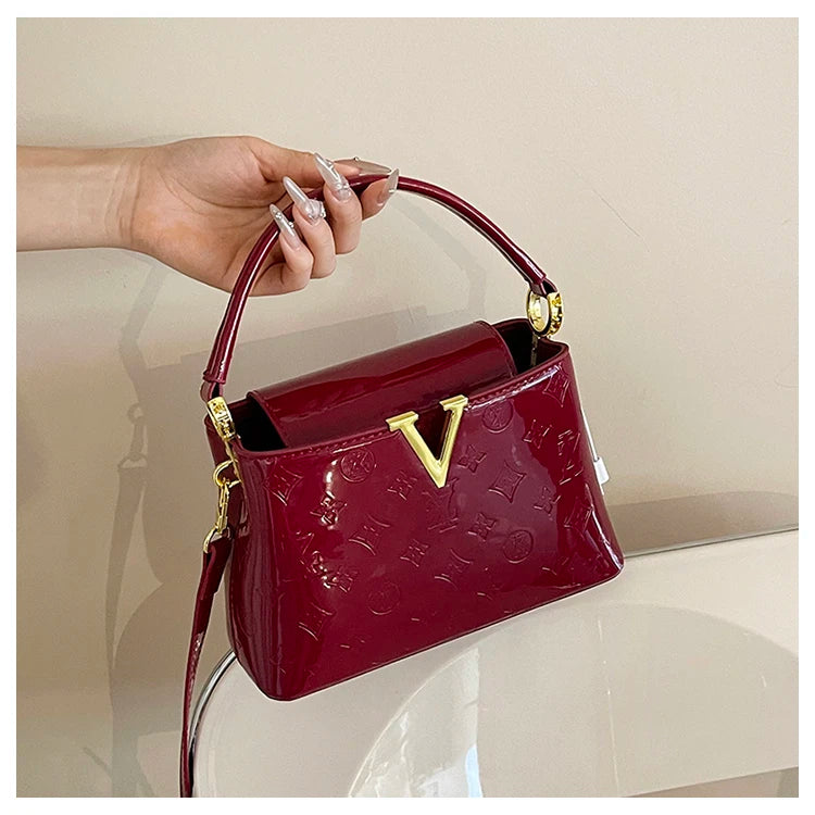 2026 Elegant Ladies Messenger Bag, High-Quality Leather Shoulder Bag For Women With Famous Designer Practical Style