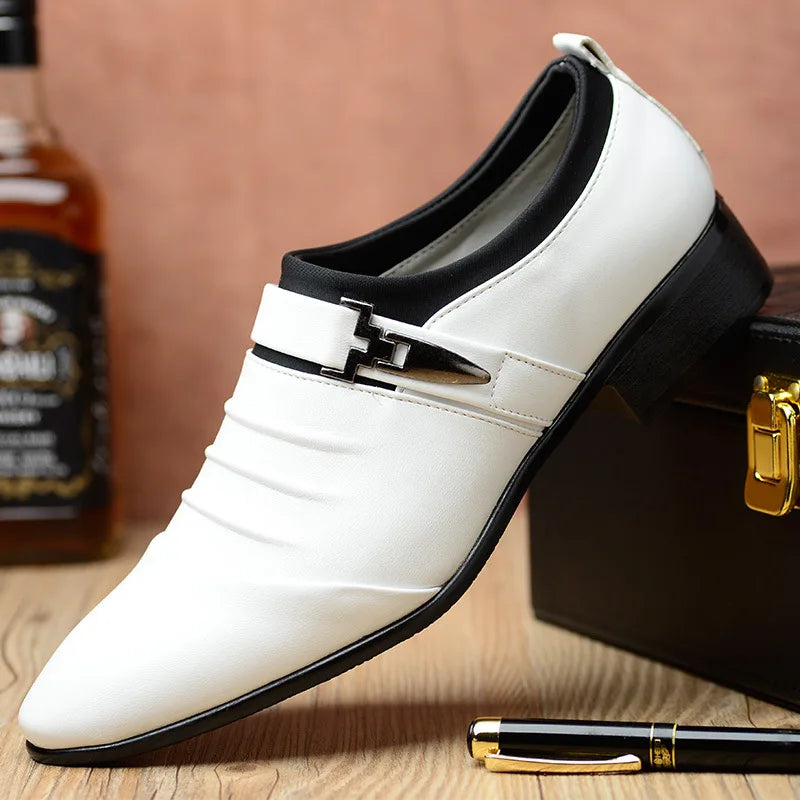 New Men's Slip-On Business Casual Shoes Large Size Fleece Lined Leather Shoes Wear Resistant Rubber Outsole Low Cut Ankle High