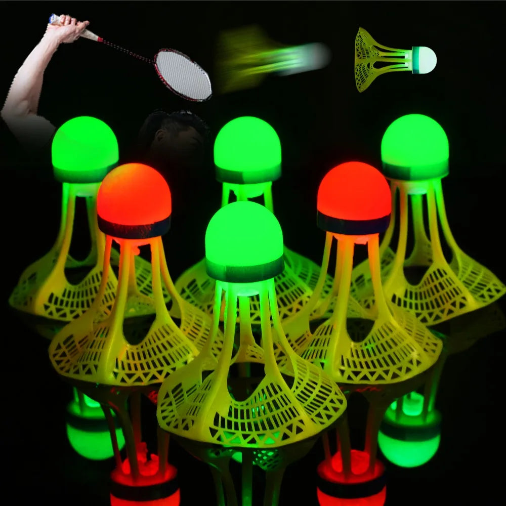 LED Luminous Badminton Shuttlecock Glow in The Dark Nylon Birdies Windproof Outdoor Night Training Sports Fitness Green Red