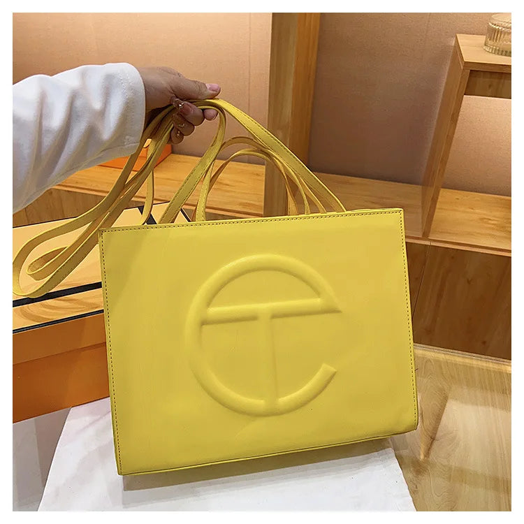 2026 Fashion Elegant Classic Paris Diaper Bag Unique Leisure Business Crossbody Purse for Women Daily Commute Work