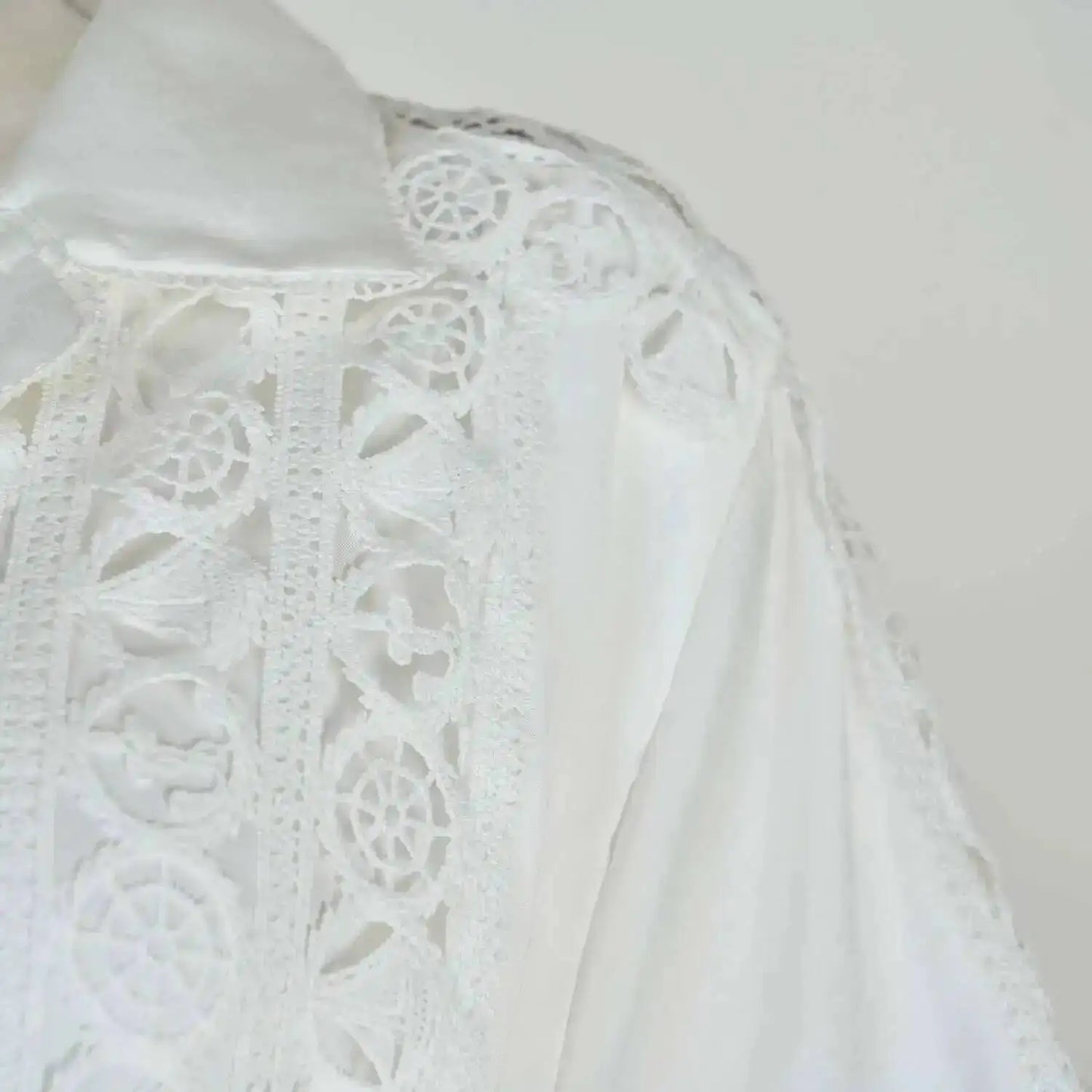 Luxury Long Maxi Dresses Shirt Women 2025 Summer Holiday Lace Embroidery Cotton Loose Big Size Hollow Out Wedding Dress White