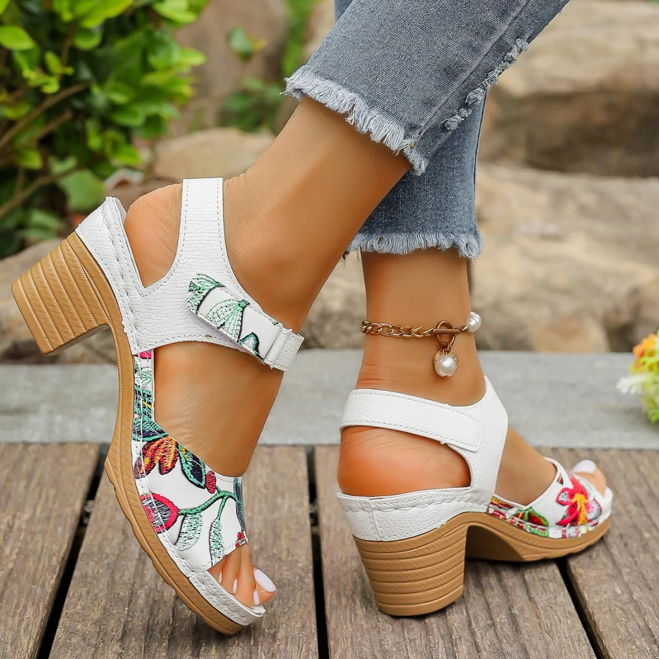 Women Platform Sandals 2024 Summer New Fashion Beach Sandals Comfortable Lightweight Outdoor Sandals Breathable Shoes for Women