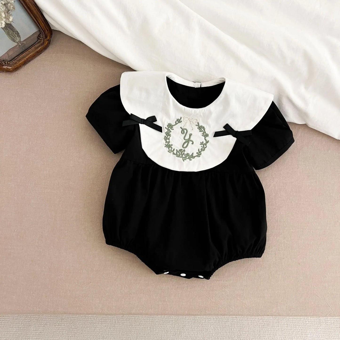 New Baby Girls Clothing Summer Infant Baby Girls Jumpsuit Retro Short Sleeve Cotton Embroidery Bow Newborn Baby Girls Bodysuits