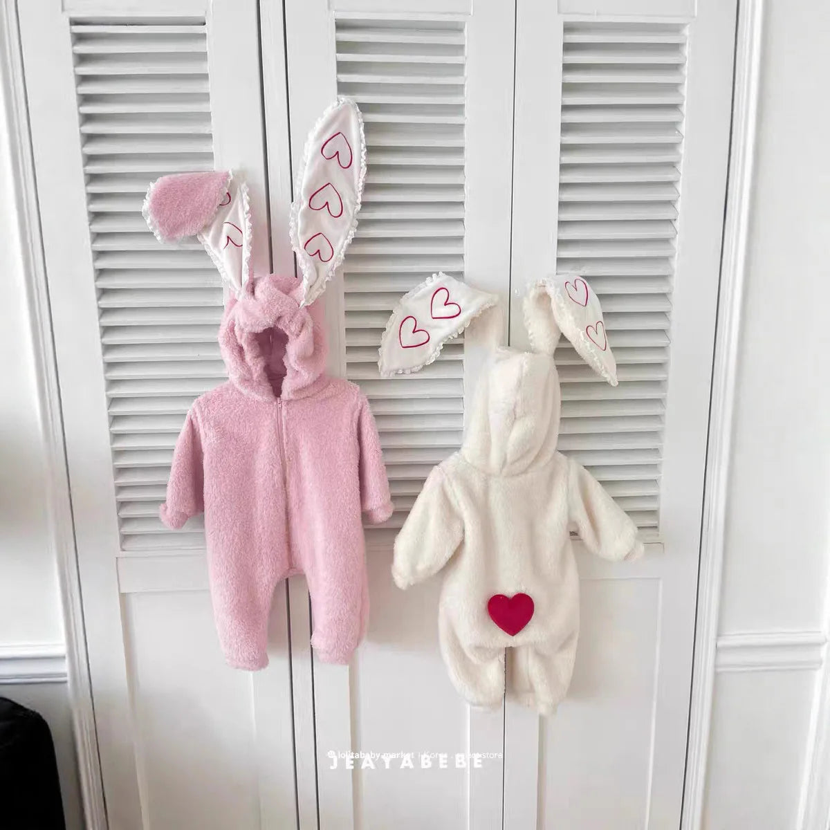 2025 Winter New Baby Long Sleeve Warm Romper Plus Velvet Thick Infant Girl Rabbit Ears Hooded Jumpsuit Toddler Clothes 0-24M