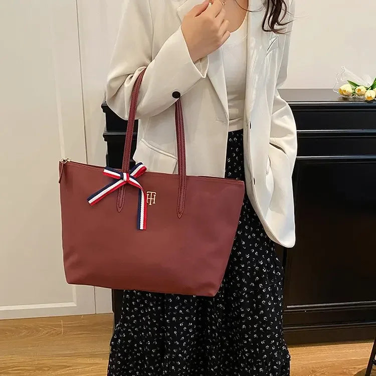 Vintage Elegant Diaper Bag: Luxury Crossbody Handbag For Women With Designer Letter Logo And Large Capacity Tote Function