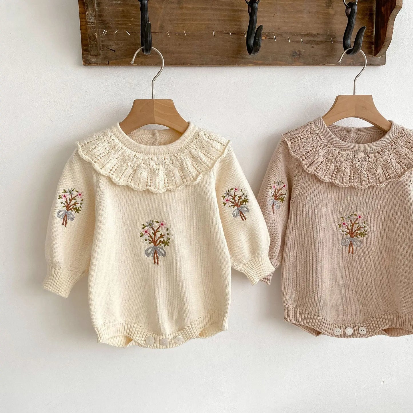 Autumn Baby Clothing New Baby Knitted Rompers Lotus Leaf Collar Long-sleeved Romper Cute Baby Girl Embroidered Sweaters Jumpsuit