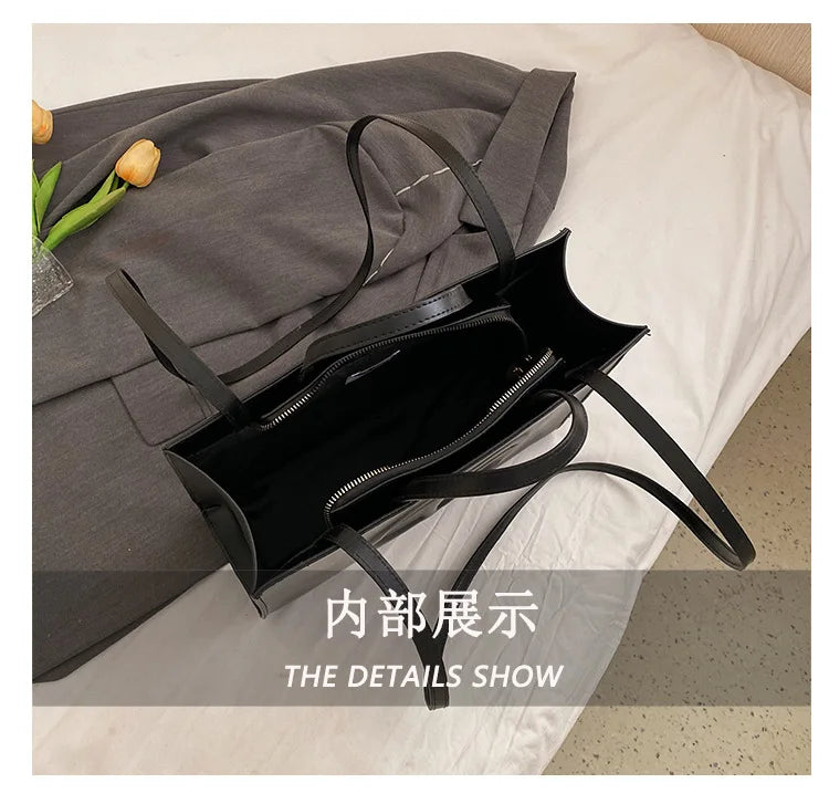 2026 Fashion Elegant Classic Paris Diaper Bag Unique Leisure Business Crossbody Purse for Women Daily Commute Work