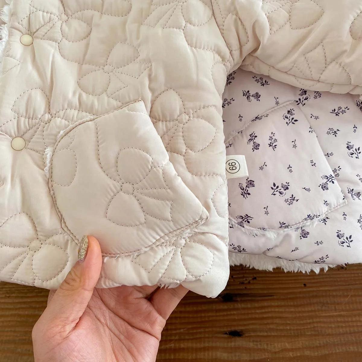 Baby fleece-lined Winter Men's and Women's Baby Clothes Bowknot Hooded Korean-style Newborn Warm Cotton-padded Jacket