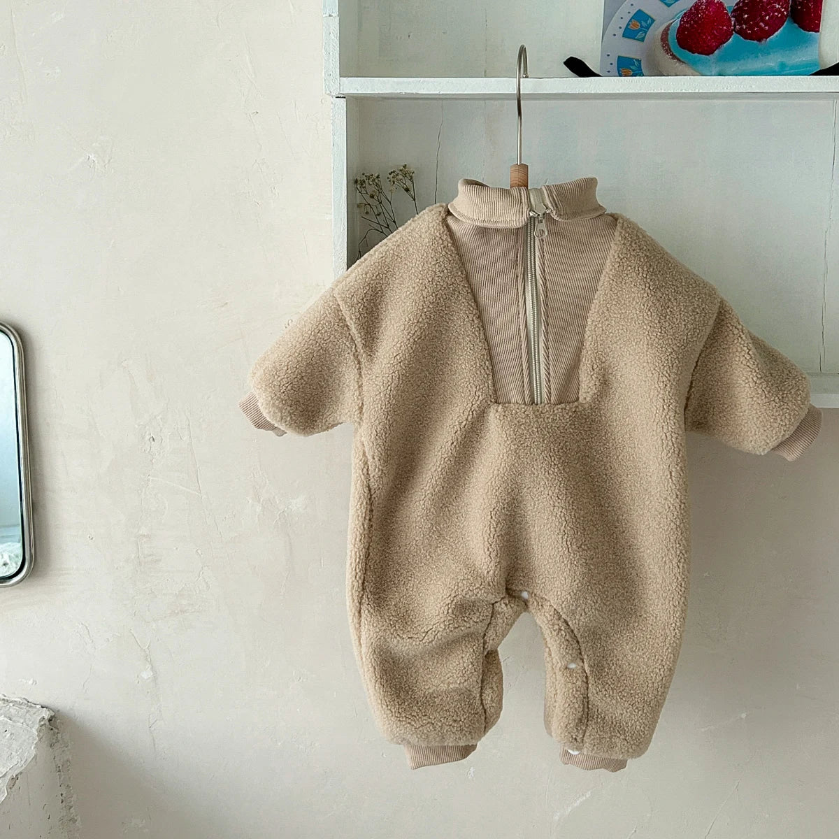 2025 Winter Baby Clothes Baby Rompers Solid Color Infant Boy Girls Long Sleeves Newborn Warm Costume Zipper Jumpsuit 0-18 Months